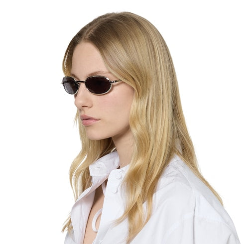 Oval frame sunglasses