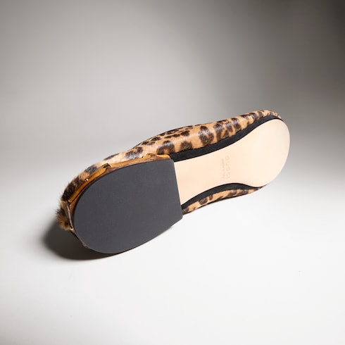 Women's ballerina with bamboo