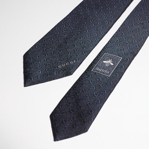 Horsebit silk jacquard tie