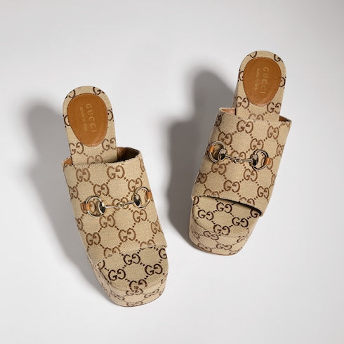 Women's wedge sandal with Horsebit