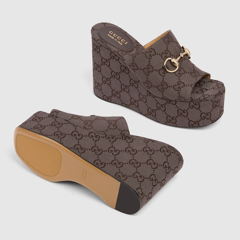 Women's wedge sandal with Horsebit