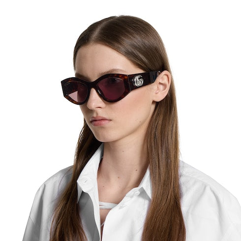 Oval frame sunglasses
