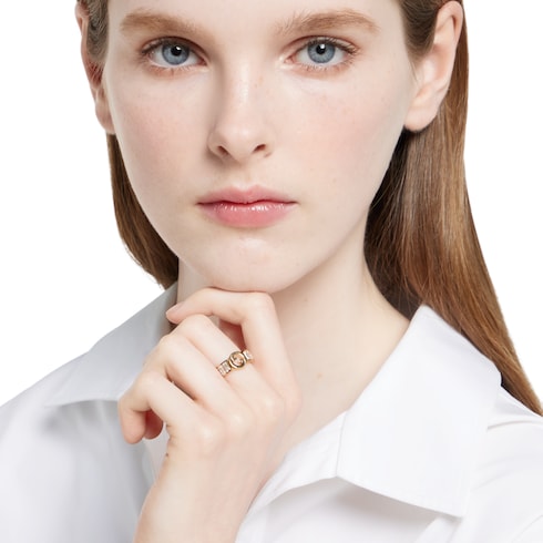 Gucci Blondie wide crystal ring