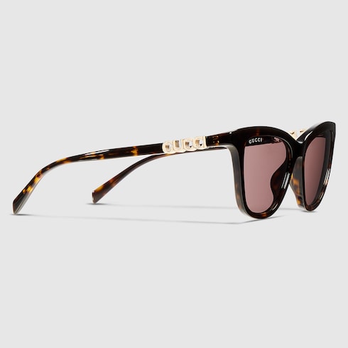 Cat eye sunglasses