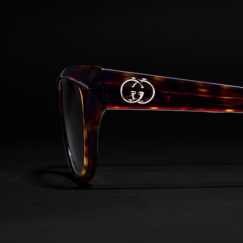 Geometric optical frame