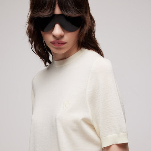 Fine wool sweater with embroidery