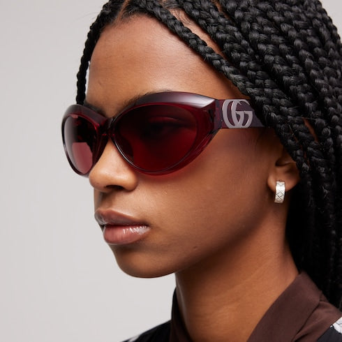 Cat eye frame sunglasses