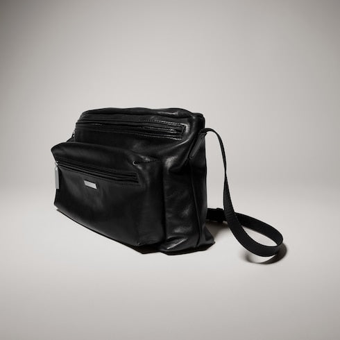 Gucci Tag medium crossbody bag