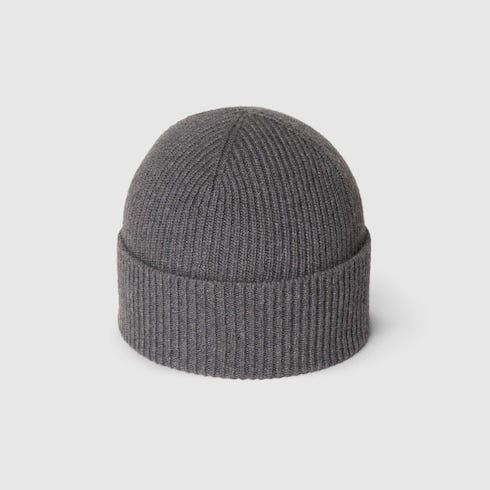 Cashmere hat with patch