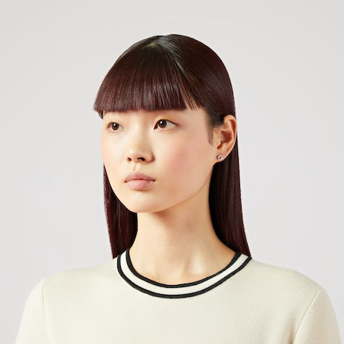 gold earrings