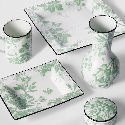 Herbarium print vase