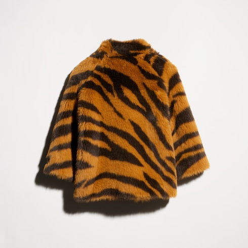 Children's fuzzy fabric coat