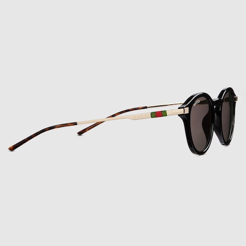 Round frame sunglasses