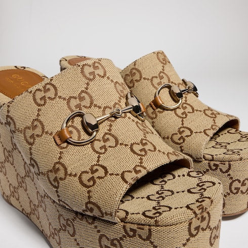 Women's wedge sandal with Horsebit