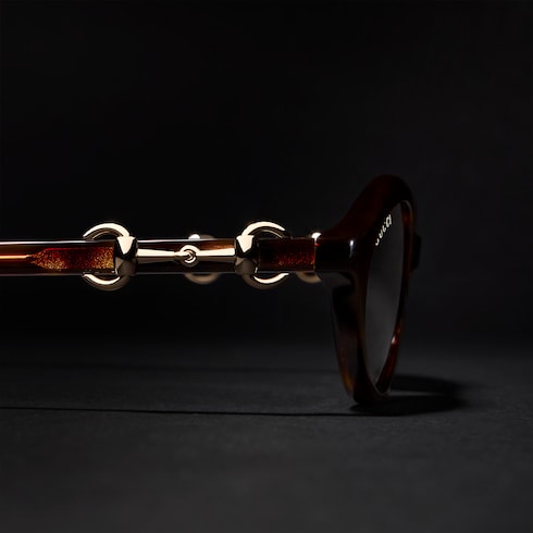 Oval-frame sunglasses