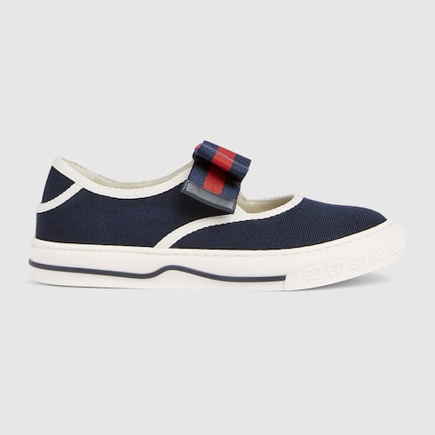 Children's sneakers with Web