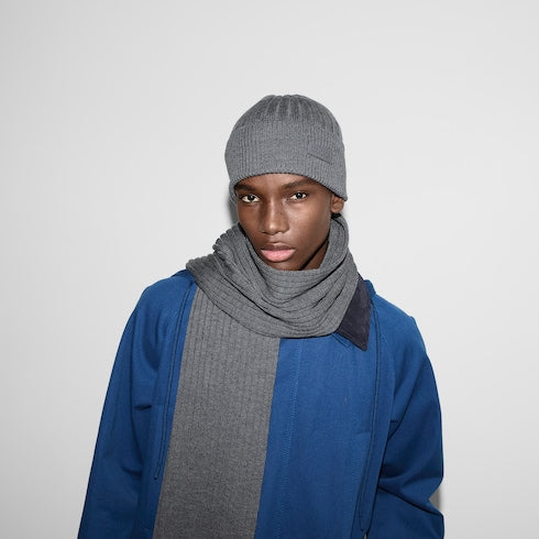 Wool hat with logo