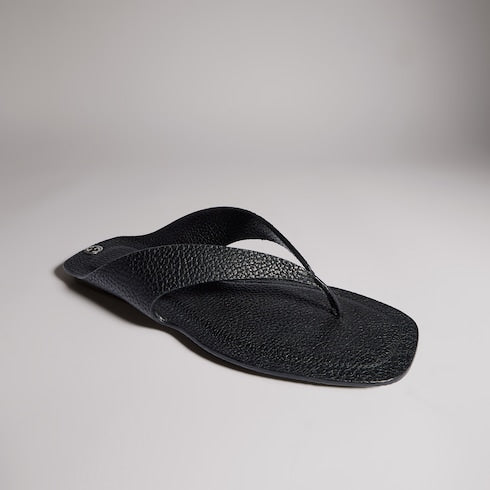 Men's thong sandal with Interlocking G