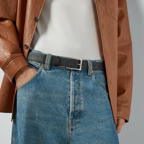 Reversible belt with rectangular buckle