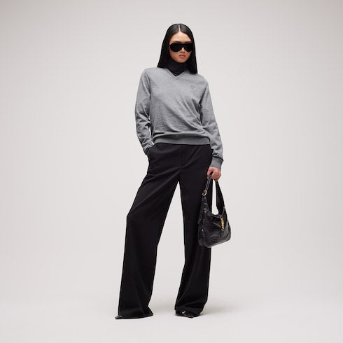 Fine wool sweater with embroidery