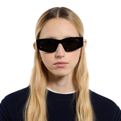 Rectangular frame sunglasses