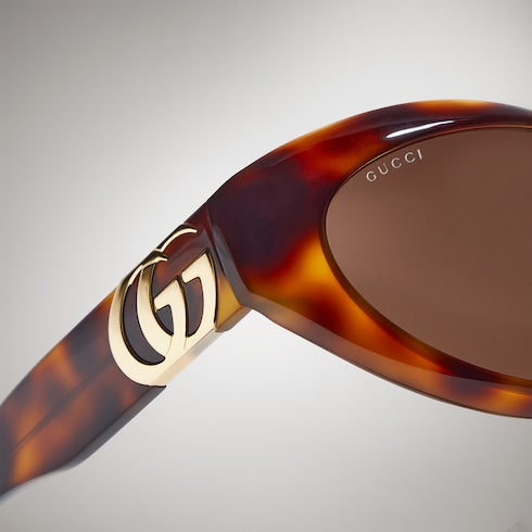 Cat eye frame sunglasses