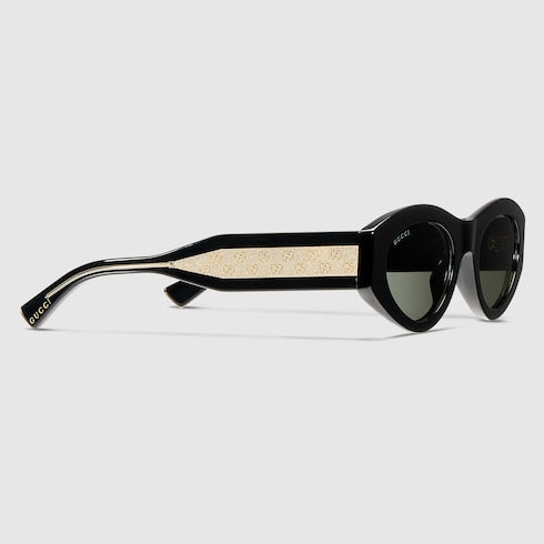 Oval frame sunglasses