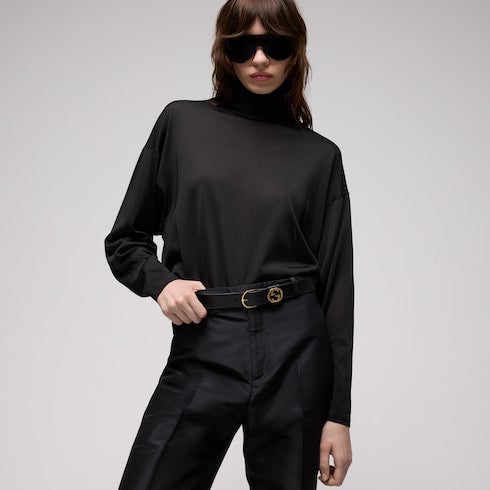 Belt with round buckle