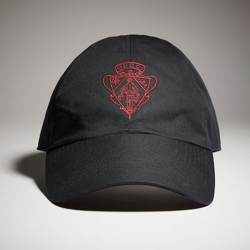 Cotton baseball hat with embroidery
