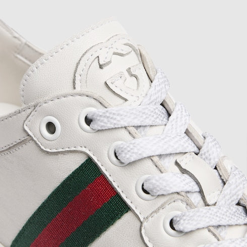 Women's Stretch low-top sneaker