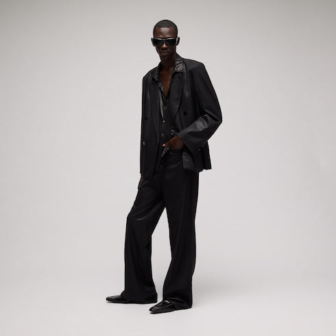 Light wool pants with chintzed finish