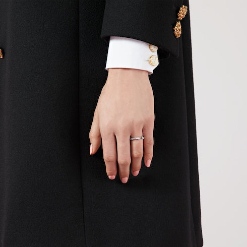 Gucci Link to Love 18k studded ring