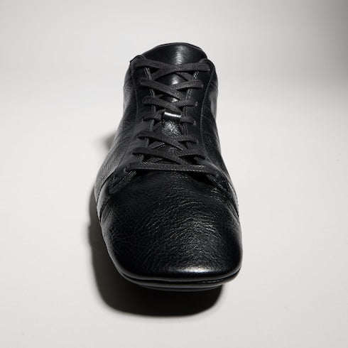 Men's sneaker with driver sole