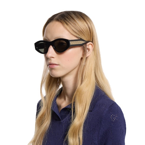 Oval frame sunglasses