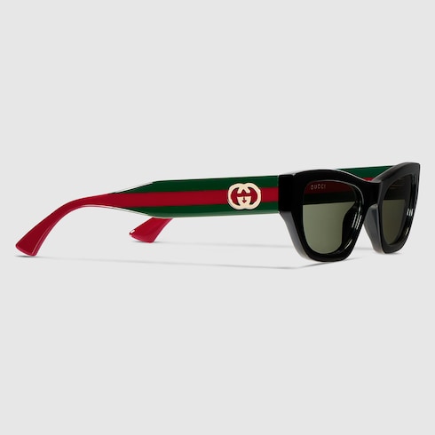 Cat-eye sunglasses