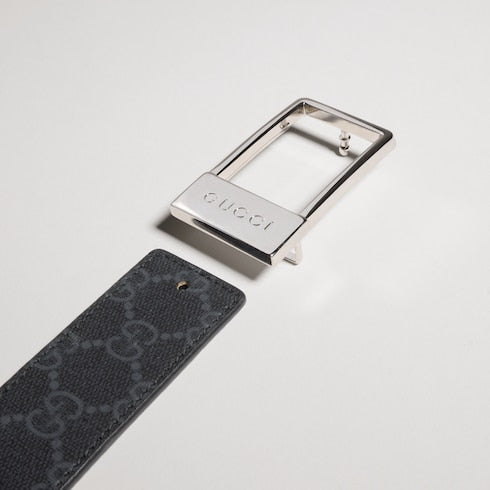 Reversible belt with rectangular buckle