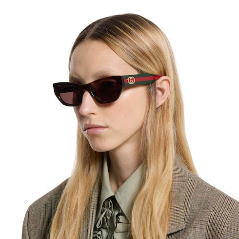 Cat-eye sunglasses