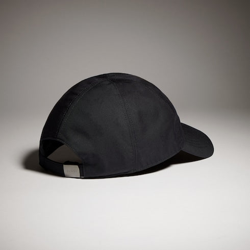 Cotton baseball hat with embroidery