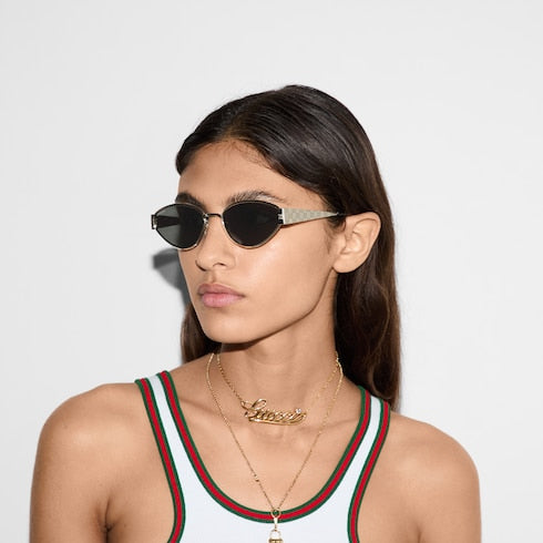 Geometrical frame sunglasses