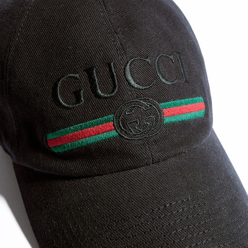 Cotton baseball hat with embroidery