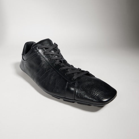 Men's sneaker with driver sole