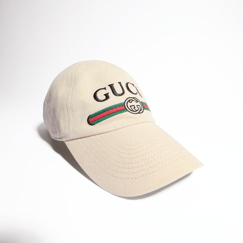 Cotton baseball hat with embroidery