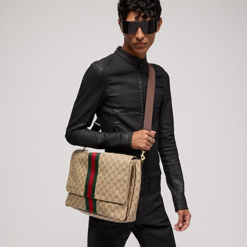 Gucci Essence Classic medium crossbody bag