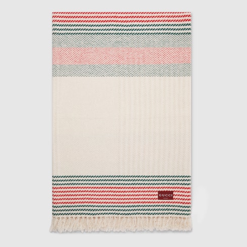 Cashmere jacquard blanket with Web