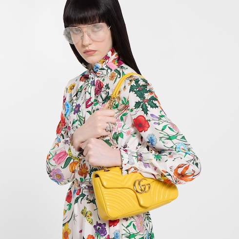 GG Marmont medium shoulder bag