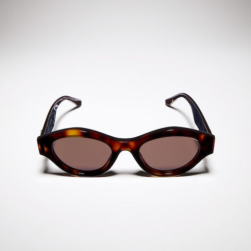 Cat-eye frame sunglasses