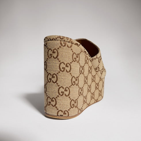 Women's wedge sandal with Horsebit