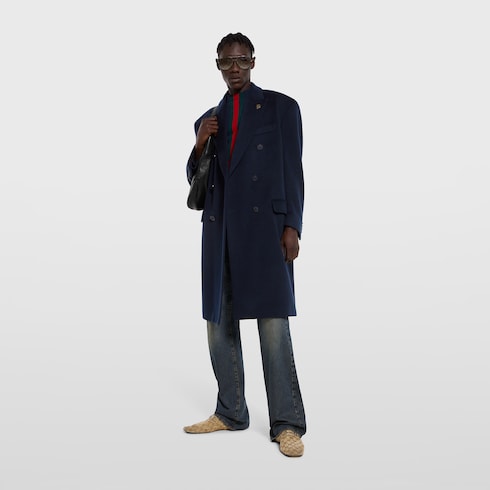 Double-breasted light cashmere coat
