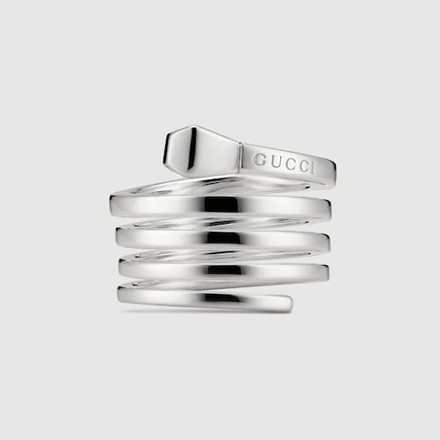 Chiodo multi-row ring
