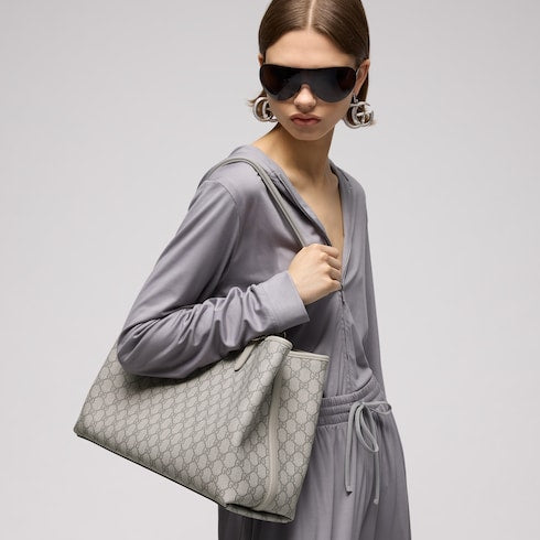 GG Emblem large tote bag